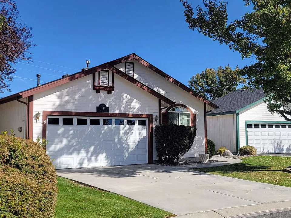 1149 White Oak Loop