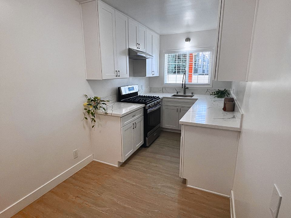1st image of 1601 N Normandie Ave APT 112