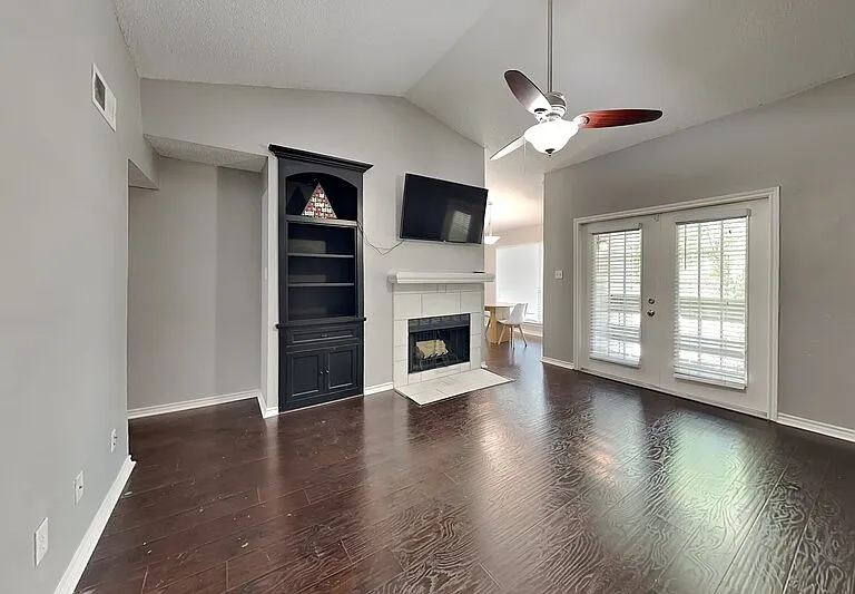 8550 Fair Oaks Crossing Dr #306 — Photo 2