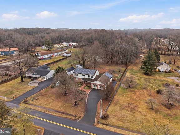 3rd image of 1962 Old Kirkwood Rd