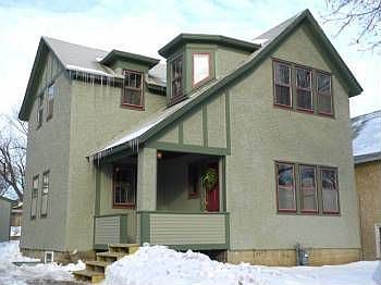 1st image of 51 Winifred St W