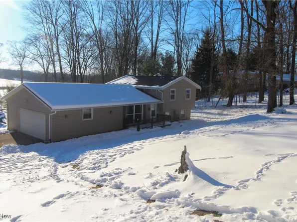 6380 Chiltern Rd NW, Canal Fulton, OH 44614