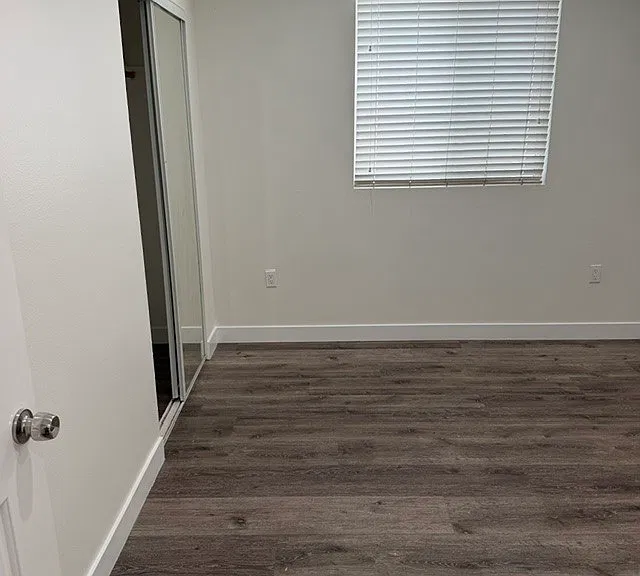 5874 Towne Ave — Photo 11