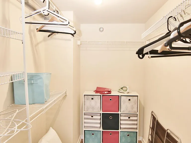 Walk-in Closet