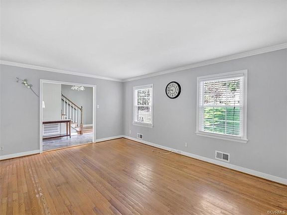 4th image of 10911 Pennway Dr
