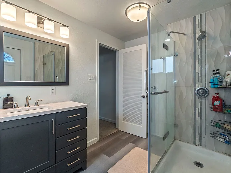 701 Bowman Dr — Photo 18