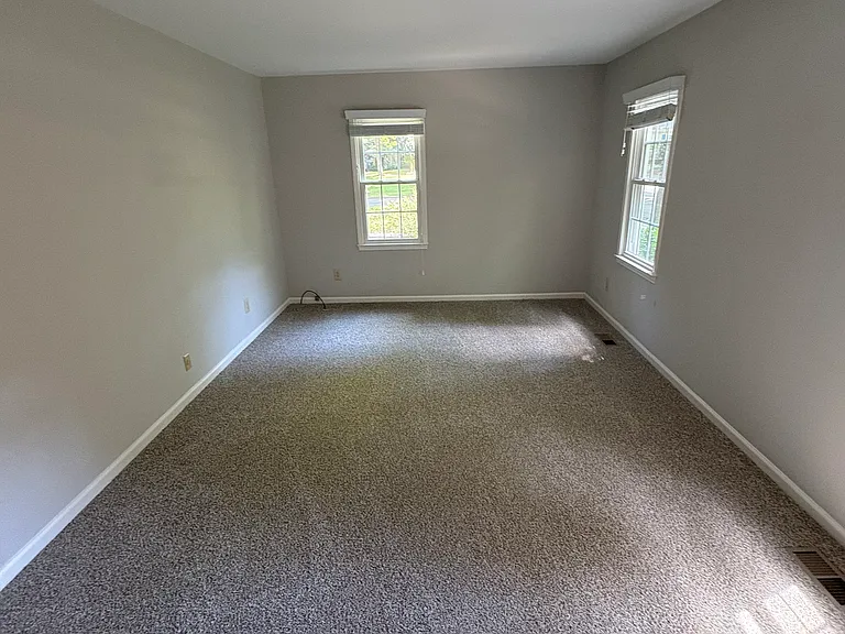 3408 Cotswold Ter — Photo 7