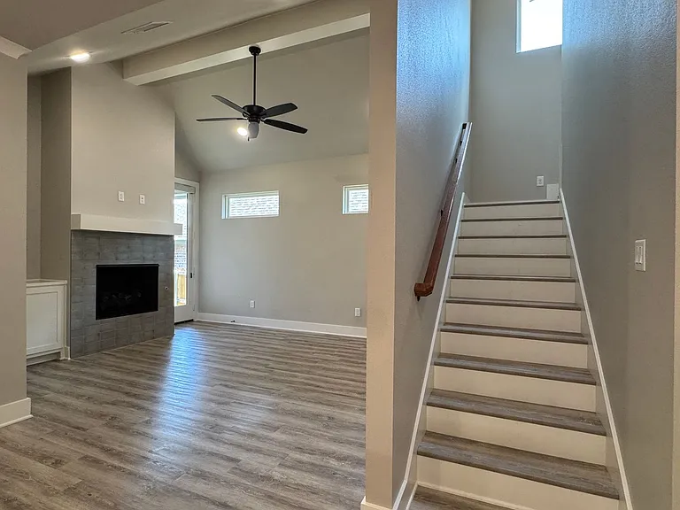 7110 Alexander Dr — Photo 28