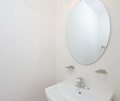 Powder Room (1/2 bath)