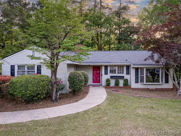 130 S Churchill Dr, Fayetteville, NC 28303