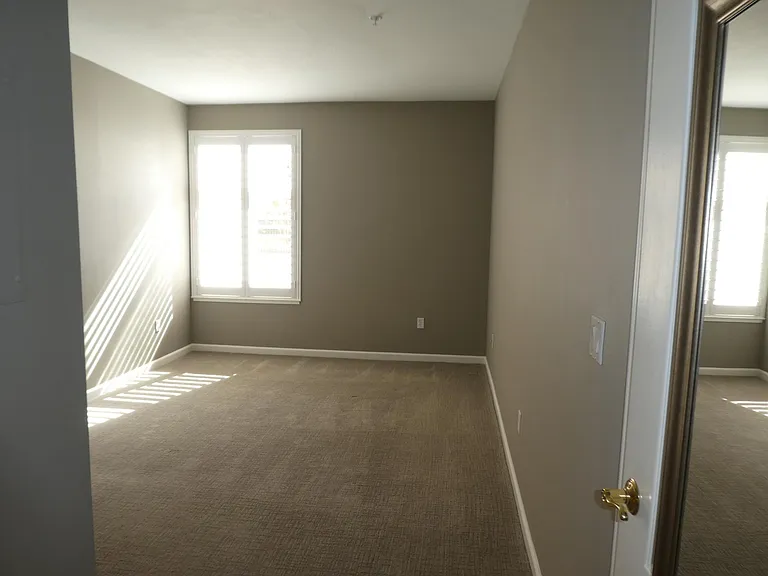 1951 Ofarrell St #100 — Photo 19