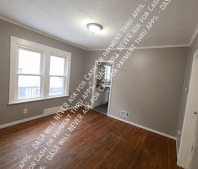 60-62 Lincoln Ave #LOWER — Photo 8