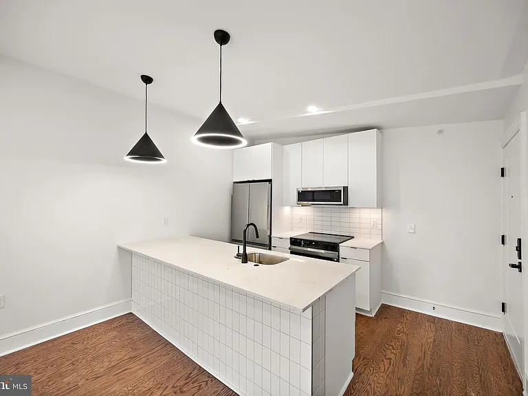 839 N Tatnall St #303 — Photo 3