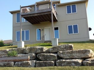804 SW Hill Top Ct, Grain Valley, MO 64029