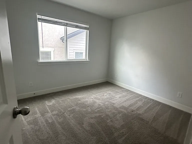 4336 W Watchmen Way — Photo 14