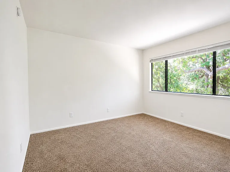 28543 Conejo View Dr — Photo 13