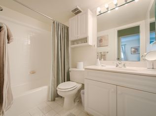 3245 Cannongate Rd, Fairfax, VA 22031