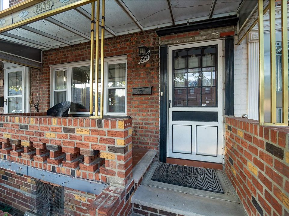 1st image of 2539 Benson Avenue