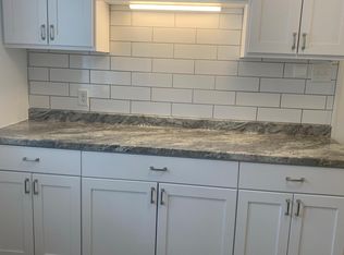 2072 Bunts Rd #UP, Lakewood, OH 44107