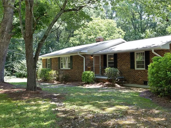 1964 Wellington Rd, Burlington, NC 27217