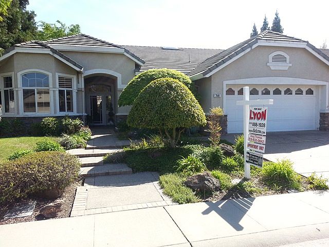 1st image of 7549 Goose Meadows Way