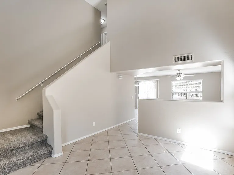 6558 W Chickasaw St — Photo 5