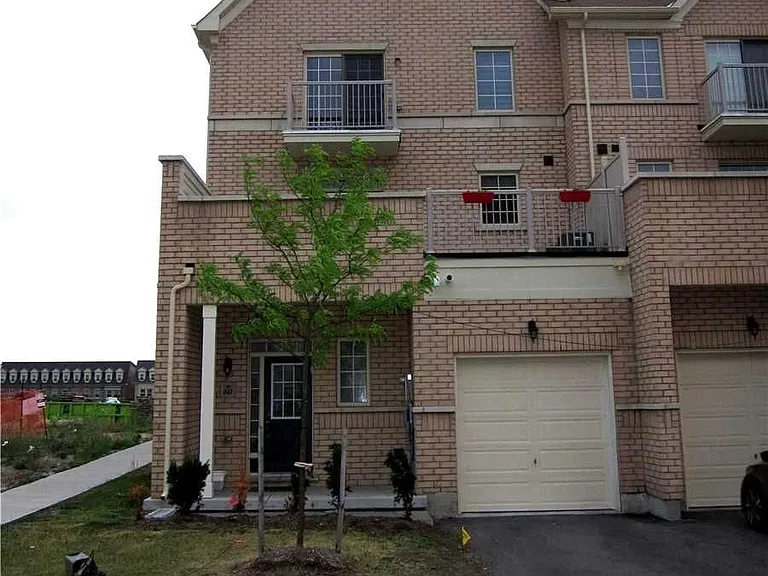 80 Cathedral High St #2 — Photo 1