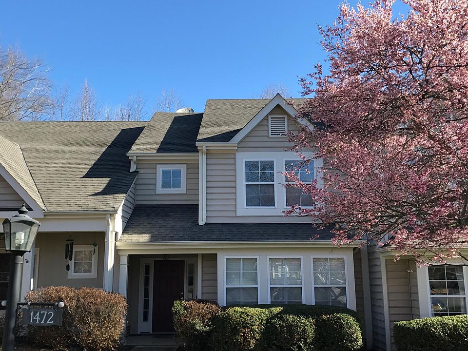 Unit with Beautiful Landscaping