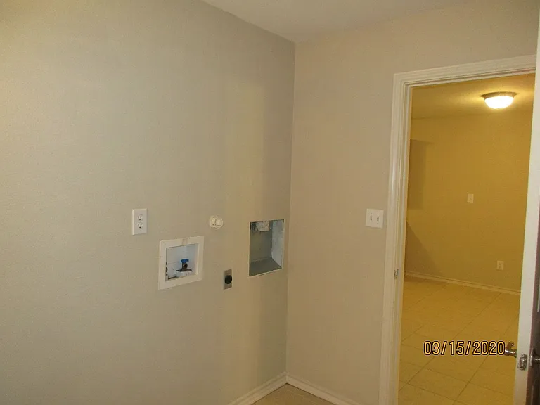 908 Parkplace Rdg — Photo 18