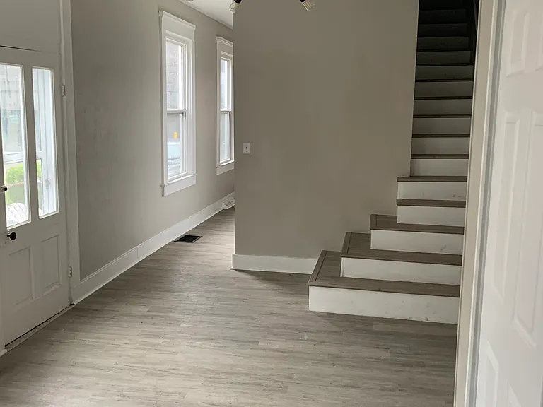 609 Bakewell St — Photo 15