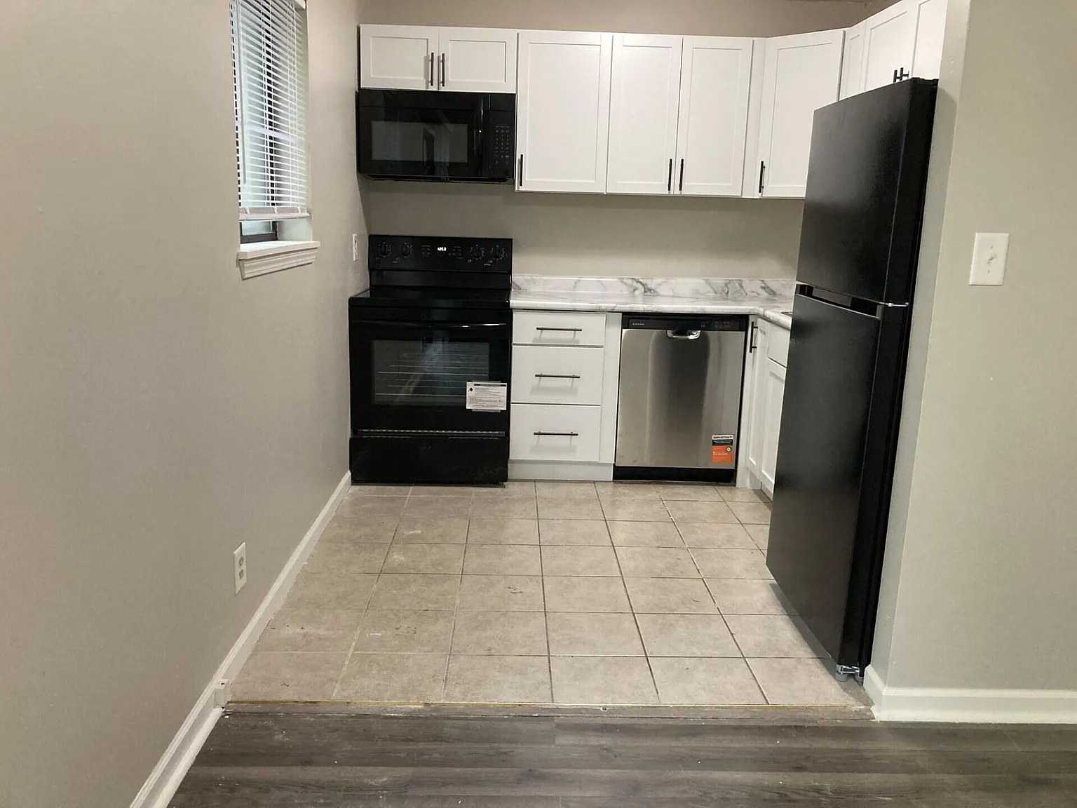 3 bed, 3.0 bath, 1500 sqft, $1,175 — Photo 3
