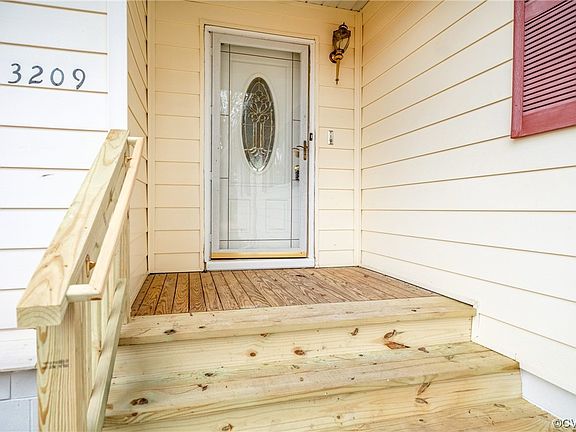 4th image of 3209 Hargrove Ave