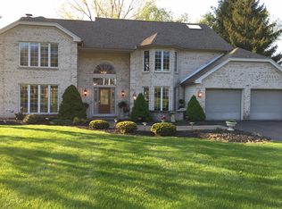 44 Briggsboro Ln, Fairport, NY 14450