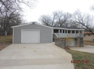 W8886 Hilltop Rd, Portage, WI 53901