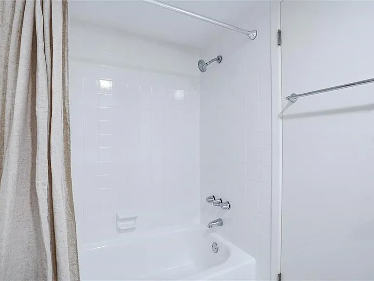 5095 Bay St NE #21O — Photo 10