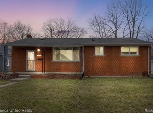 3450 Pershing St, Wayne, MI 48184