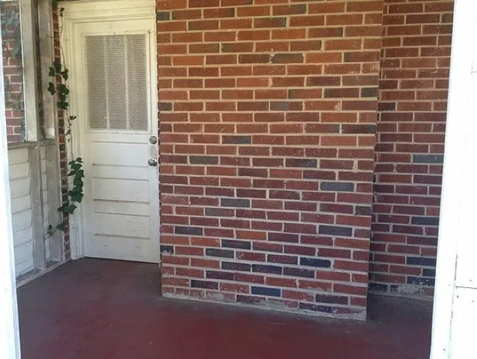 Side Porch