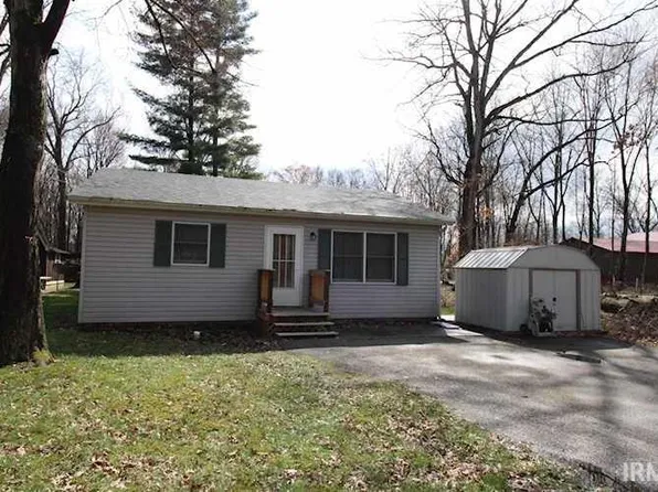 5641 E Tulip Trl, Knox, IN 46534