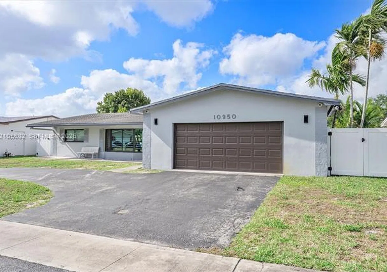 10950 NW 16th Ct # 10950, Pembroke Pines, FL 33026 — Photo 4