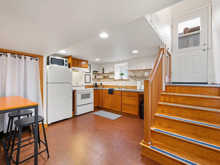 630 NE Killingsworth Ct #B — Photo 9