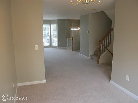 3rd image of 611 Puritan Ct