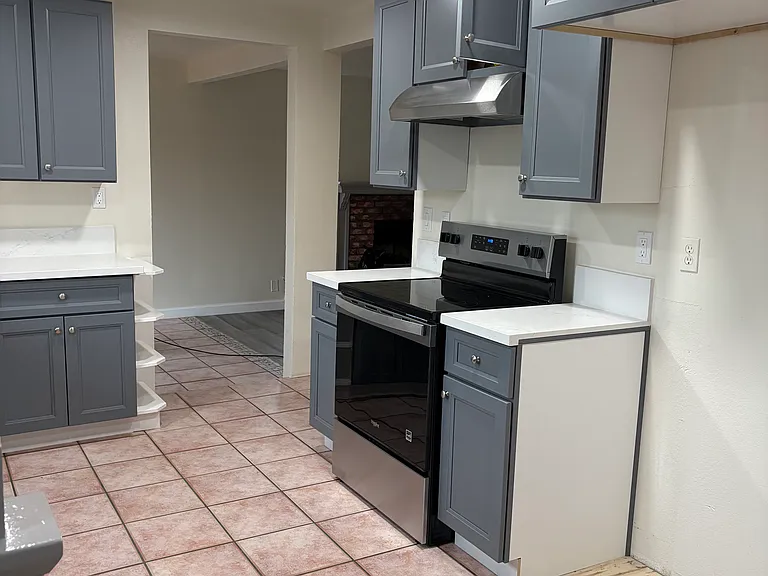 23162 Smith Rd — Photo 12