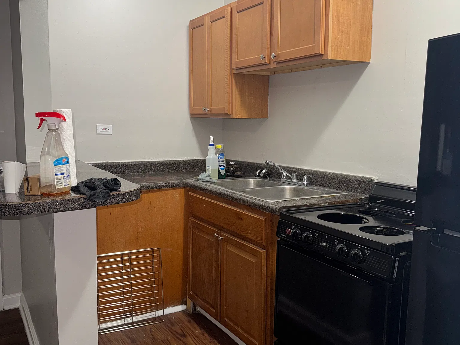Studio, $1,050 — Photo 2