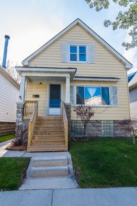 2953 S 8th St, Milwaukee, WI, 53215