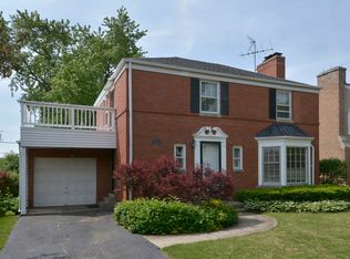 907 E Central Rd, Mount Prospect, IL 60056