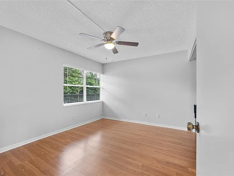 1083 Forest Lakes Dr #207 — Photo 12