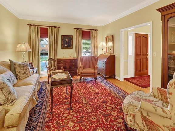 5th image of 117 Cliffwood Ln