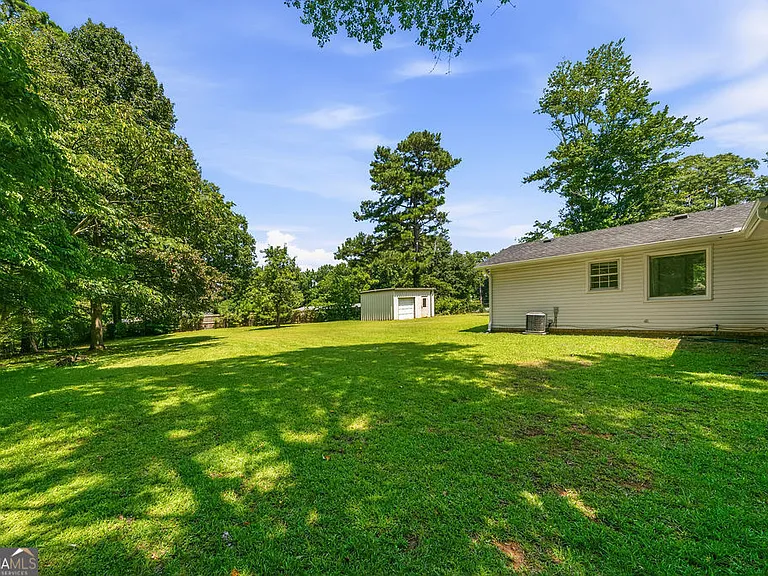 3940 Hubert Dr — Photo 34