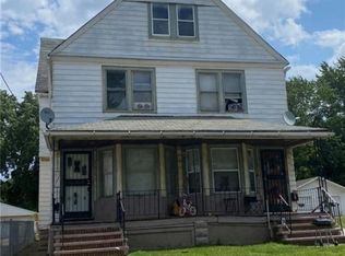 7507 Ottawa Rd, Cleveland, OH 44105