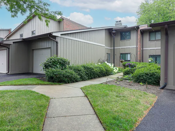 29W440 Emerald Green Dr Unit E, Warrenville, IL 60555